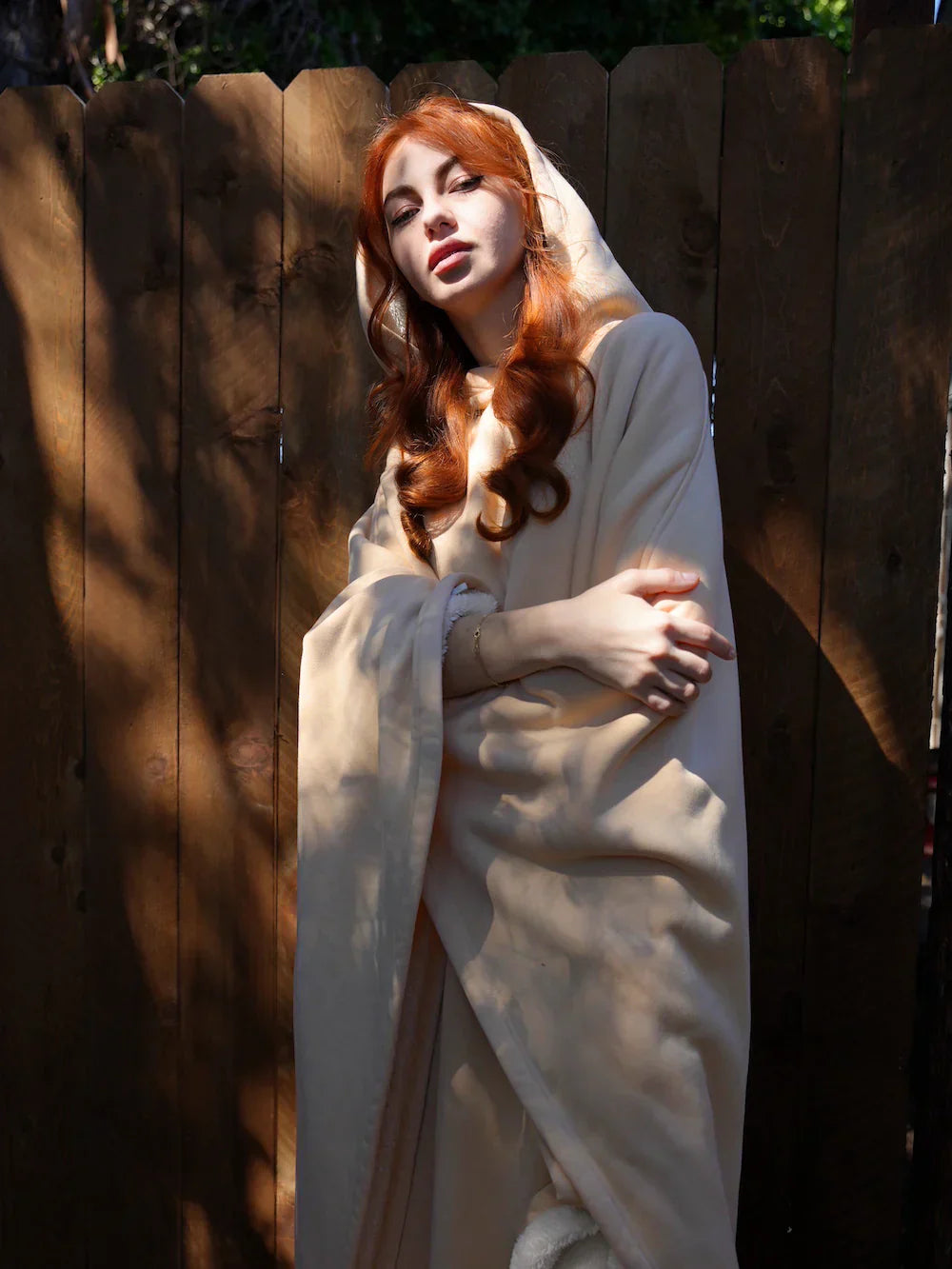 Oversized hoodie blanket | Ultra-soft fleece lining | Breathable warmth | Relaxed fit | Unisex loungewear