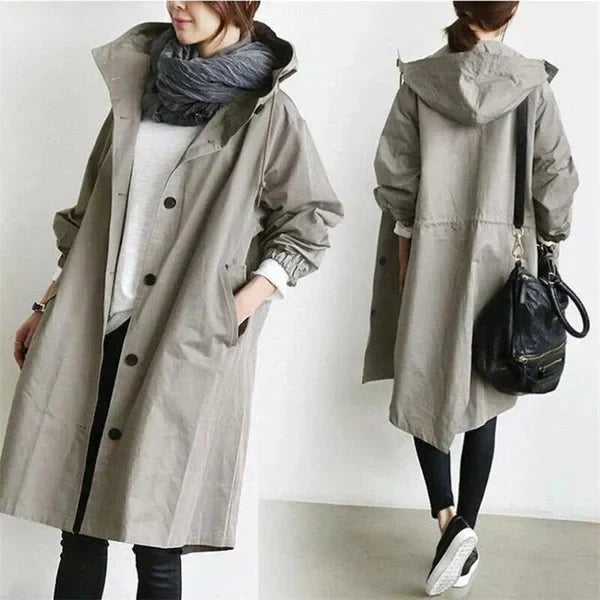Women’s raincoat | Lightweight waterproof jacket | Hooded | Longline fit | Button closure